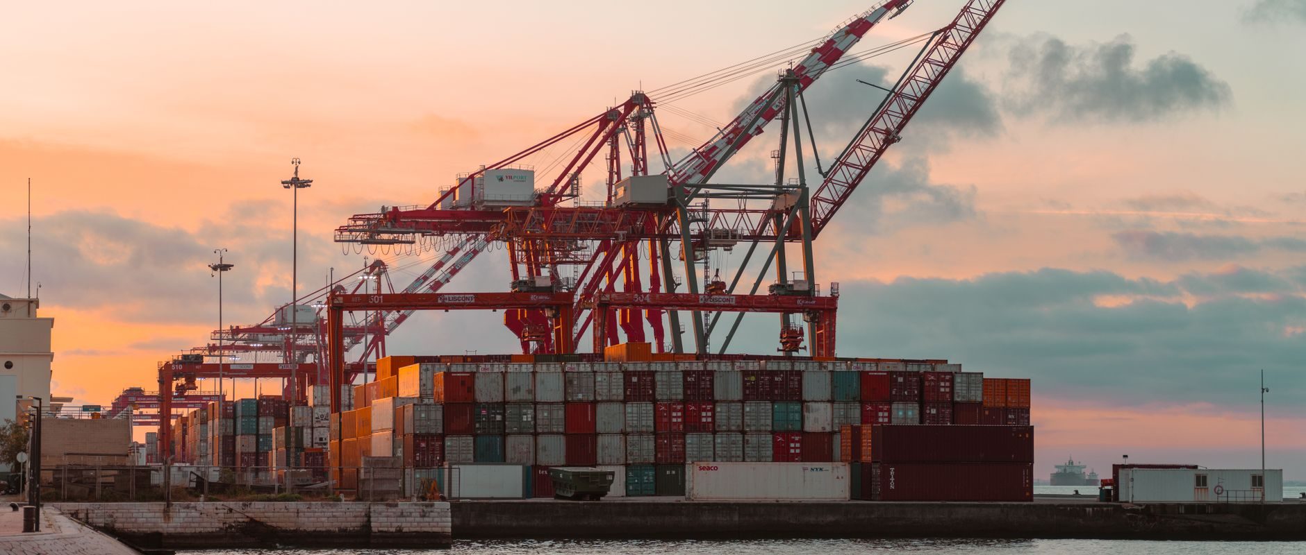 从中国多供应商采购的付款节奏与集货出库怎么配合？supplier payment terms and China consolidation cashflow 的排期清单